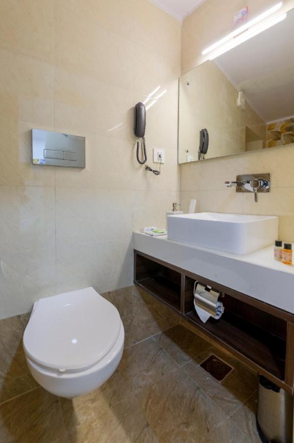 Hinduja Haveli Gulab Sagar Hotel Dzsódhpur Kültér fotó